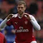 Mertesacker Tegaskan Arsenal Harus Menangkan Semua Pertandingan Tersisa