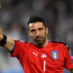 Buffon Lontarkan Kecaman Buat Para Pendukung Italia